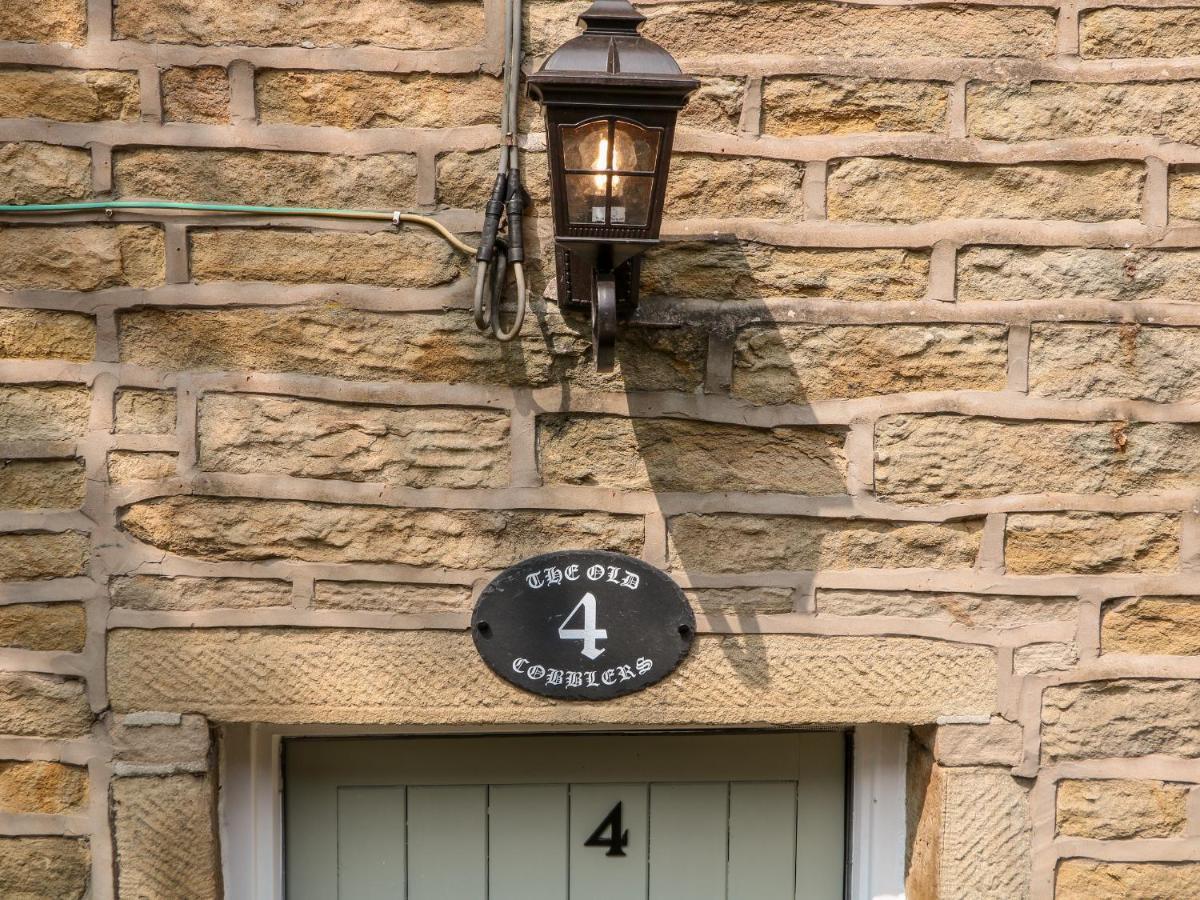 The Old Cobblers Hayfield (Derbyshire)